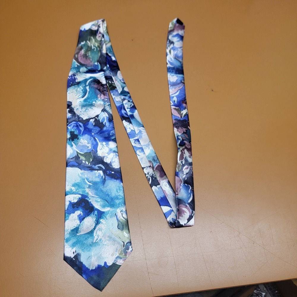 Ketch Watercolor Floral Art Men's Necktie Tie Nice Condition